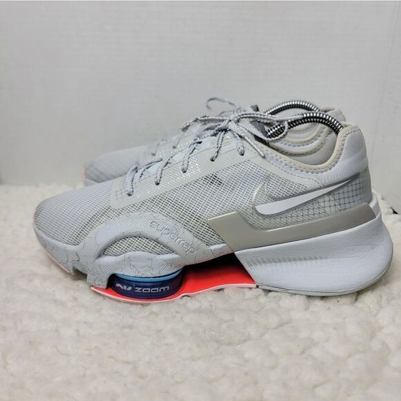 Nike Air Zoom SuperRep 3 Women’s Sneaker Shoes Size 9 Gray Platinum - Picture 3 of 10